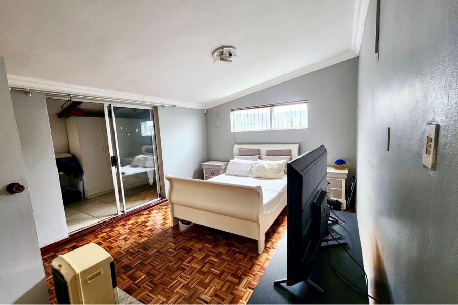 To Let 5 Bedroom Property for Rent in Perridgevale Eastern Cape